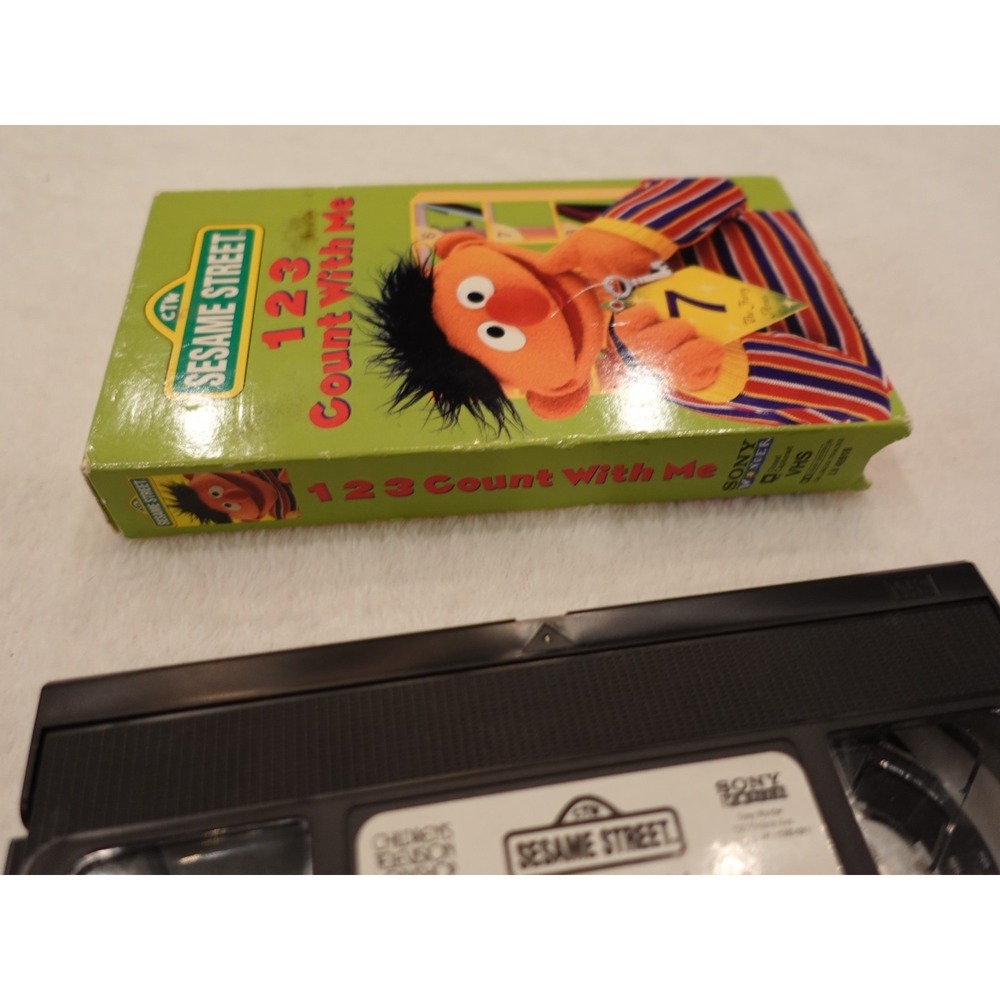 Sesame Street 123 Count With Me VHS Tape 1997 Sony Wonder Elmo Ernie Counting - Picture 6 of 9